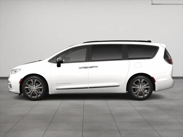 2024 Chrysler Pacifica PACIFICA TOURING L