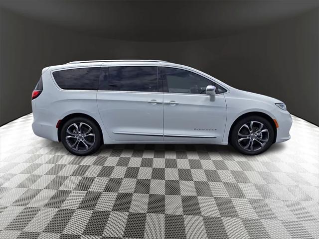 2024 Chrysler Pacifica PACIFICA PINNACLE