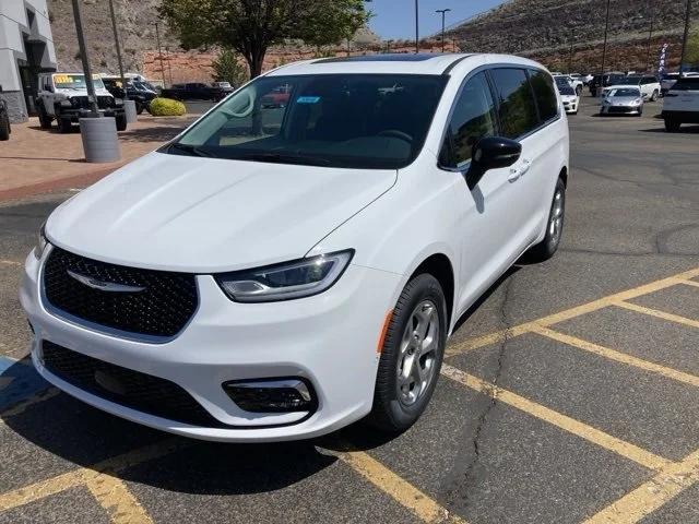 2024 Chrysler Pacifica PACIFICA LIMITED AWD