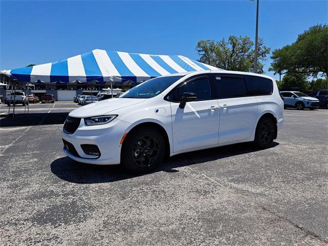 2024 Chrysler Pacifica Hybrid PACIFICA PLUG-IN HYBRID S APPEARANCE