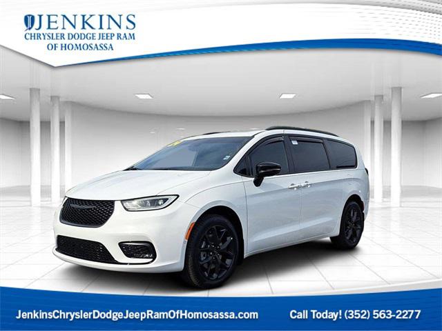 2024 Chrysler Pacifica PACIFICA LIMITED AWD