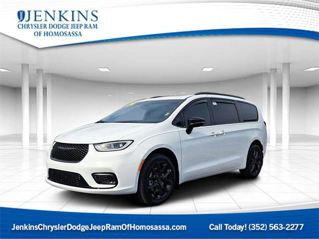 2024 Chrysler Pacifica PACIFICA LIMITED AWD