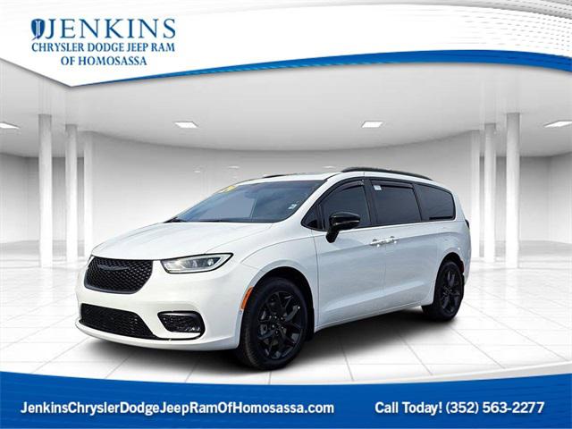 2024 Chrysler Pacifica PACIFICA LIMITED AWD