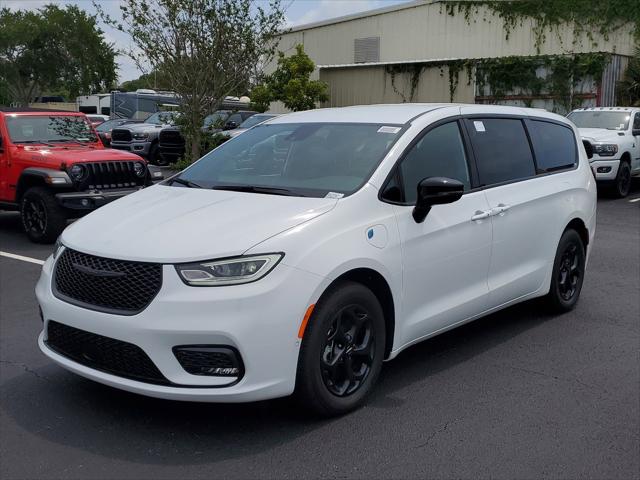 2024 Chrysler Pacifica Hybrid PACIFICA PLUG-IN HYBRID S APPEARANCE