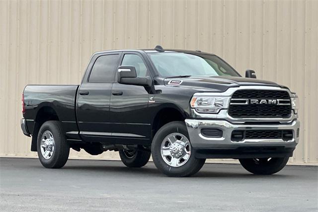 2024 RAM Ram 3500 RAM 3500 TRADESMAN CREW CAB 4X4 64 BOX