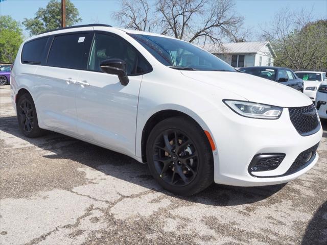 2024 Chrysler Pacifica PACIFICA LIMITED