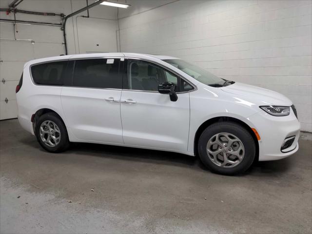 2024 Chrysler Pacifica PACIFICA LIMITED AWD