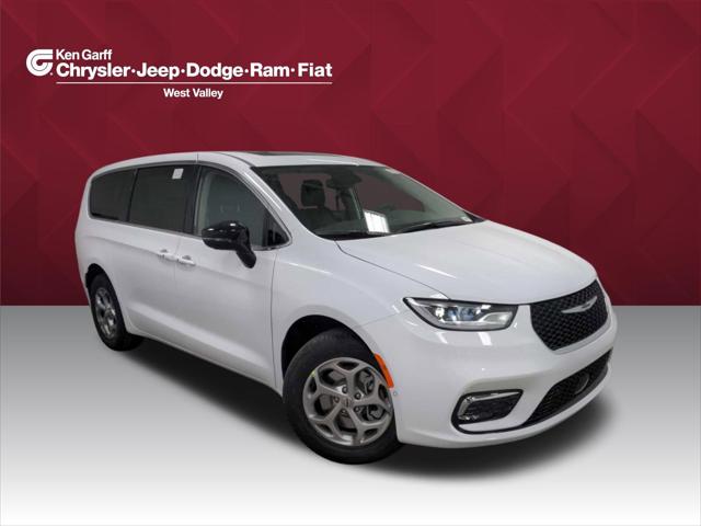 2024 Chrysler Pacifica PACIFICA LIMITED AWD