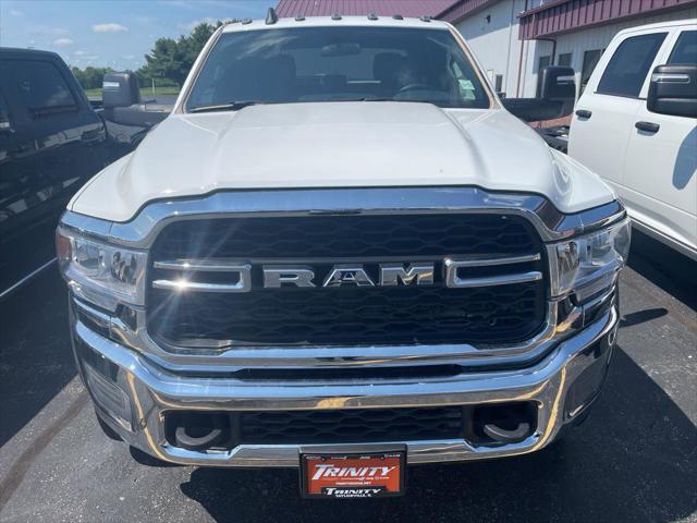 2024 RAM Ram 5500 Chassis Cab RAM 5500 TRADESMAN CHASSIS CREW CAB 4X2 84 CA