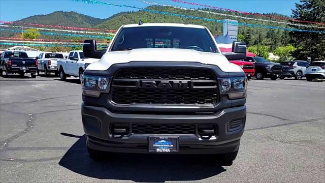 2024 RAM Ram 3500 RAM 3500 TRADESMAN CREW CAB 4X4 64 BOX