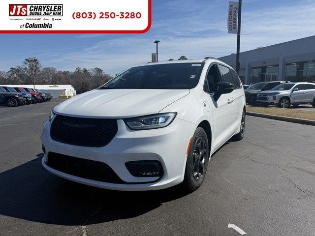 2024 Chrysler Pacifica Hybrid PACIFICA PLUG-IN HYBRID PREMIUM S APPEARANCE