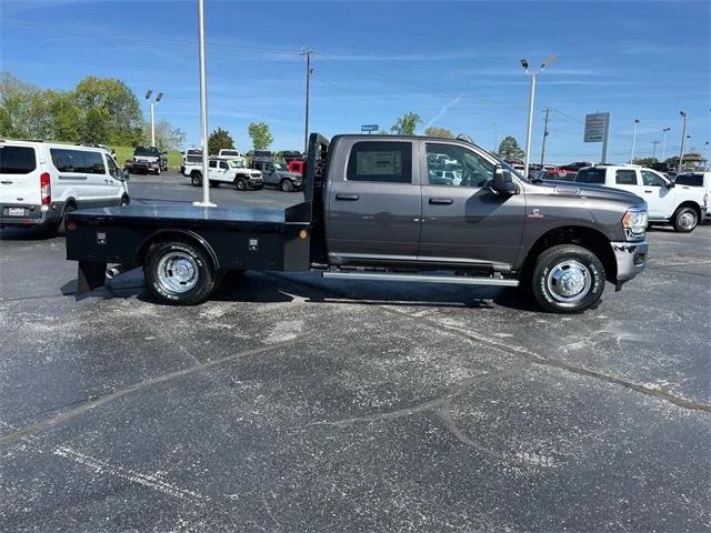 2024 RAM Ram 3500 Chassis Cab RAM 3500 TRADESMAN CREW CAB CHASSIS 4X4 60 CA