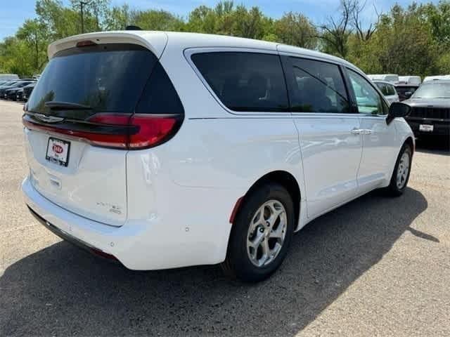 2024 Chrysler Pacifica PACIFICA LIMITED AWD