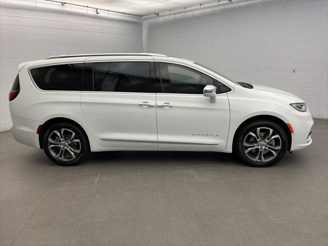 2024 Chrysler Pacifica PACIFICA PINNACLE AWD