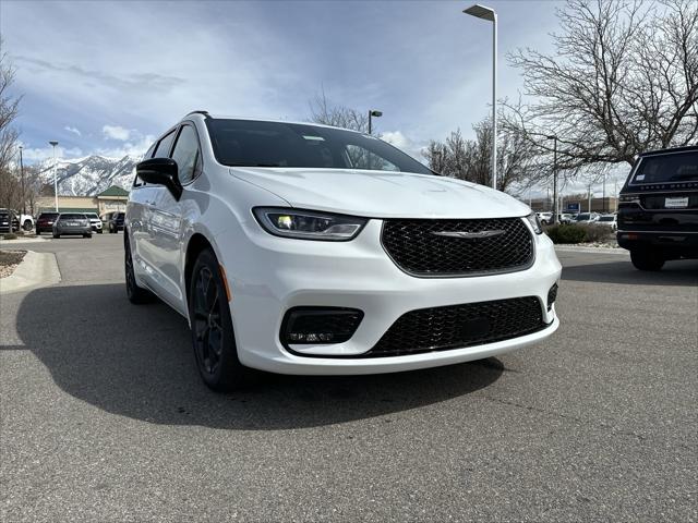 2024 Chrysler Pacifica PACIFICA LIMITED