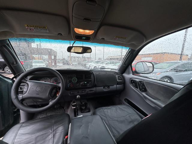 2000 Dodge Dakota Sport
