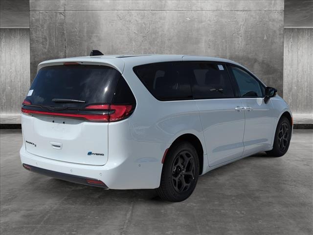 2024 Chrysler Pacifica Hybrid PACIFICA PLUG-IN HYBRID S APPEARANCE