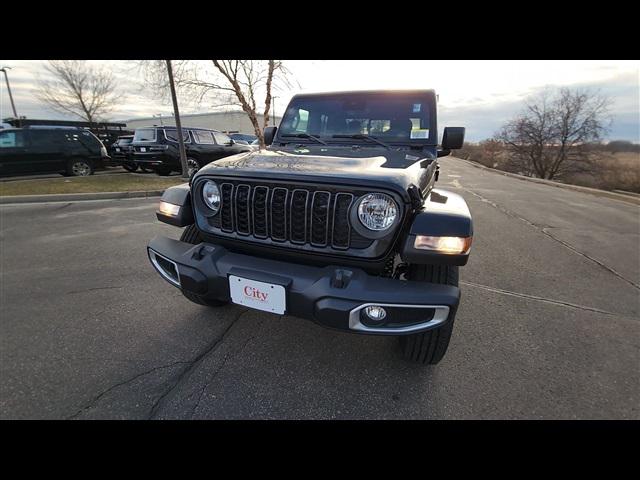 2024 Jeep Gladiator GLADIATOR SPORT S 4X4