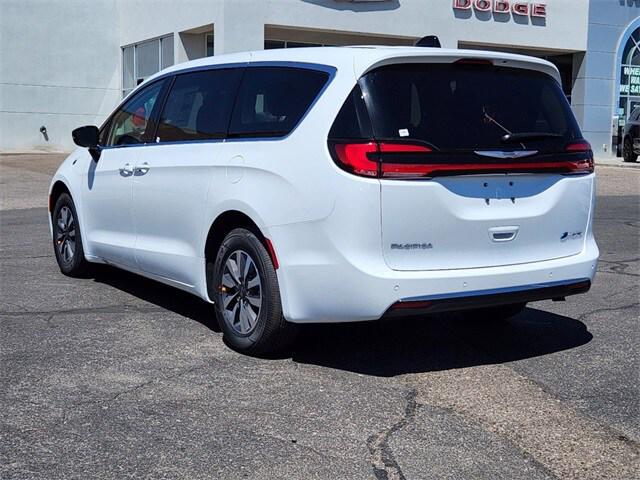 2024 Chrysler Pacifica Hybrid PACIFICA PLUG-IN HYBRID SELECT