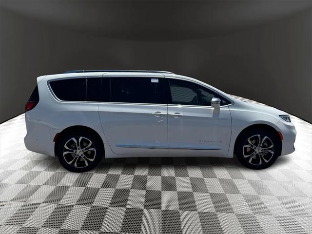 2024 Chrysler Pacifica PACIFICA PINNACLE AWD