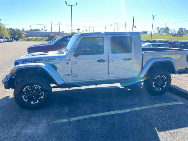 2024 Jeep Gladiator GLADIATOR RUBICON X 4X4