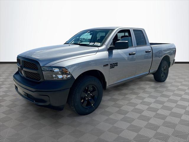 2024 RAM Ram 1500 Classic RAM 1500 CLASSIC TRADESMAN QUAD CAB 4X4 64 BOX