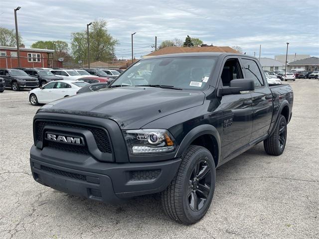 2024 RAM Ram 1500 Classic RAM 1500 CLASSIC WARLOCK CREW CAB 4X4 57 BOX