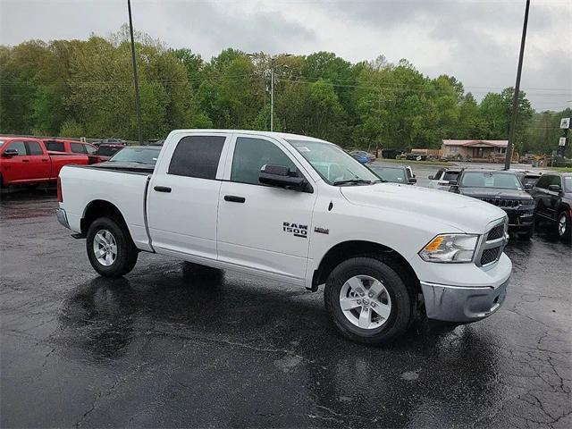 2024 RAM Ram 1500 Classic RAM 1500 CLASSIC TRADESMAN CREW CAB 4X4 57 BOX