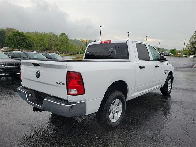 2024 RAM Ram 1500 Classic RAM 1500 CLASSIC TRADESMAN CREW CAB 4X4 57 BOX