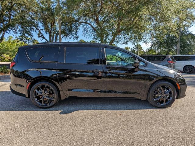 2024 Chrysler Pacifica PACIFICA LIMITED