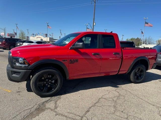 2024 RAM Ram 1500 Classic RAM 1500 CLASSIC WARLOCK QUAD CAB 4X4 64 BOX