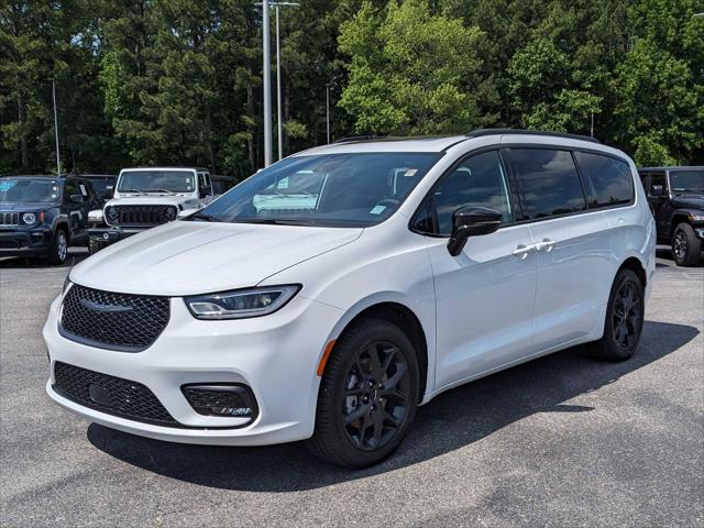 2024 Chrysler Pacifica PACIFICA LIMITED AWD