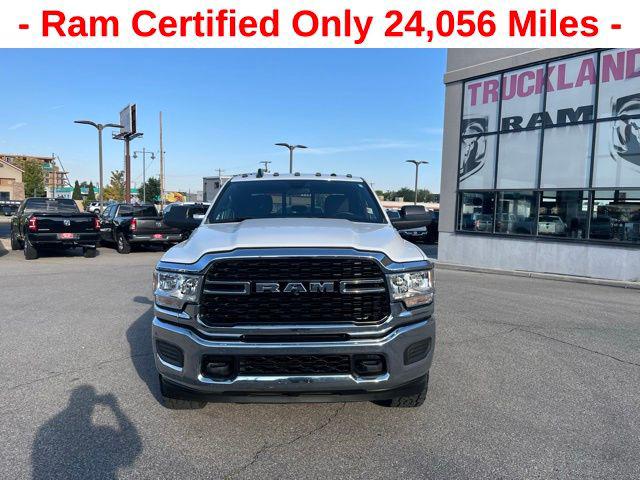 2022 RAM 3500 Tradesman Crew Cab 4x4 64 Box