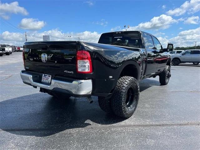 2024 RAM Ram 3500 RAM 3500 TRADESMAN CREW CAB 4X4 8 BOX