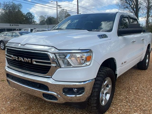 2019 RAM 1500 Big Horn/Lone Star Crew Cab 4x4 57 Box