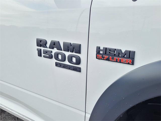 2024 Ram 1500 Classic Warlock Quad Cab 4x4 6'4" Box