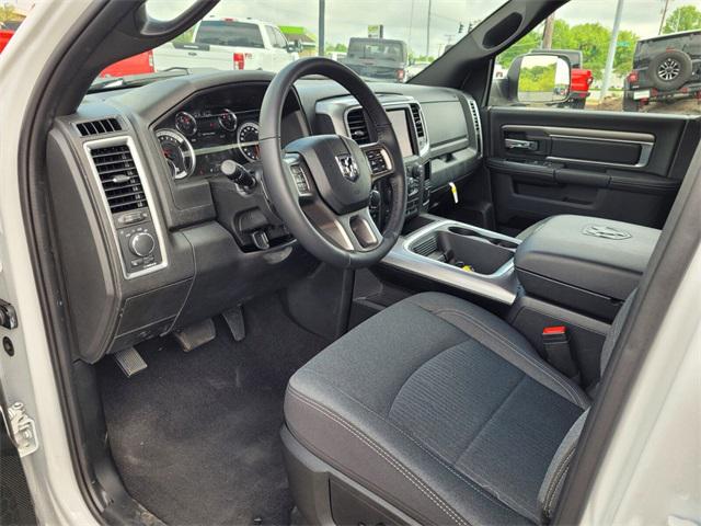 2024 Ram 1500 Classic Warlock Quad Cab 4x4 6'4" Box