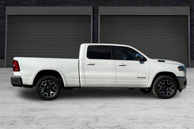 2025 RAM Ram 1500 RAM 1500 LARAMIE CREW CAB 4X4 64 BOX