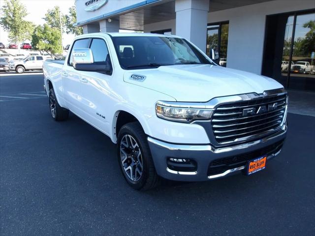 2025 RAM Ram 1500 RAM 1500 LARAMIE CREW CAB 4X4 64 BOX