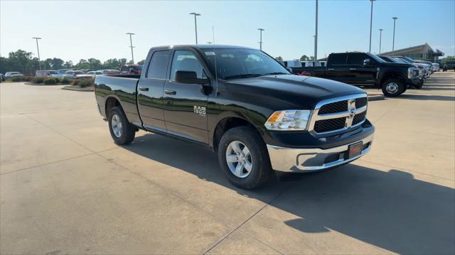 2024 RAM Ram 1500 Classic RAM 1500 CLASSIC TRADESMAN QUAD CAB 4X4 64 BOX