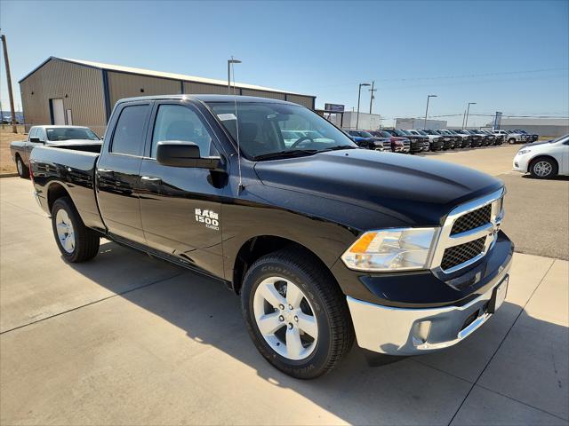 2024 RAM Ram 1500 Classic RAM 1500 CLASSIC TRADESMAN QUAD CAB 4X4 64 BOX