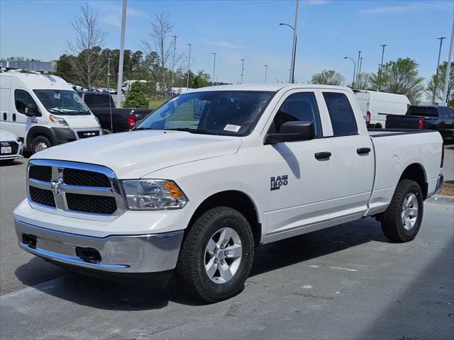 2024 RAM Ram 1500 Classic RAM 1500 CLASSIC TRADESMAN QUAD CAB 4X4 64 BOX