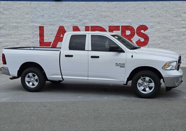 2024 RAM Ram 1500 Classic RAM 1500 CLASSIC TRADESMAN QUAD CAB 4X4 64 BOX