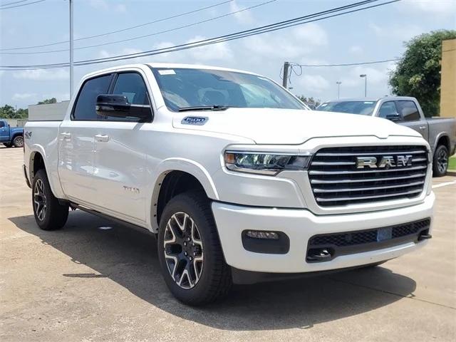 2025 RAM Ram 1500 RAM 1500 LARAMIE CREW CAB 4X4 57 BOX