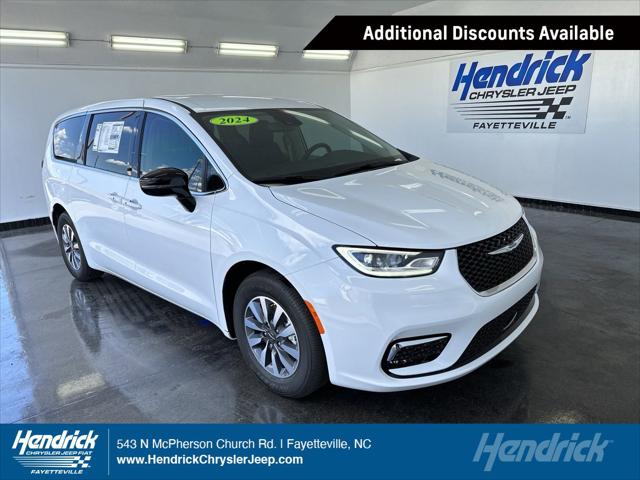 2024 Chrysler Pacifica Hybrid PACIFICA PLUG-IN HYBRID SELECT