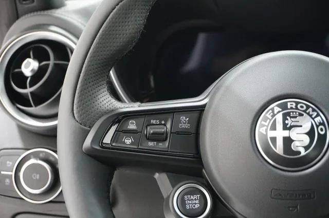 2024 Alfa Romeo Giulia Ti RWD