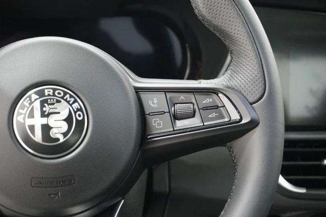 2024 Alfa Romeo Giulia Ti RWD