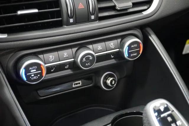 2024 Alfa Romeo Giulia Ti RWD