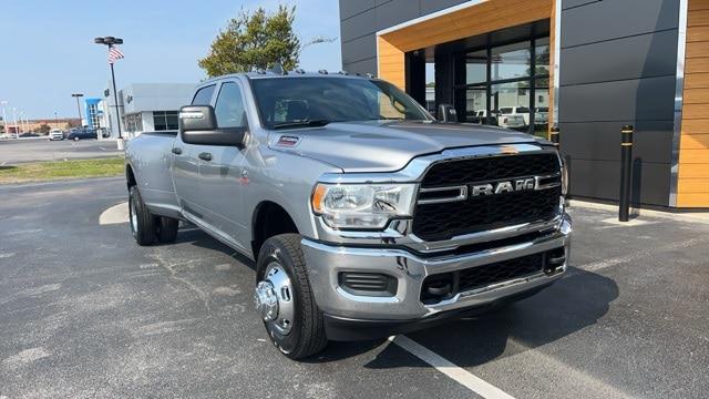 2024 RAM Ram 3500 RAM 3500 TRADESMAN CREW CAB 4X4 8 BOX