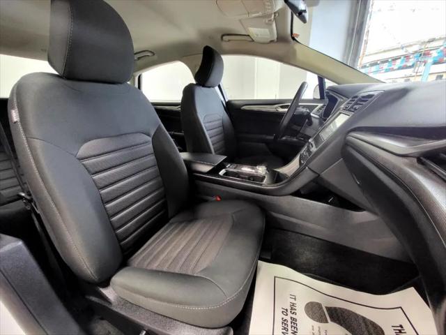 2018 Ford Fusion Hybrid SE